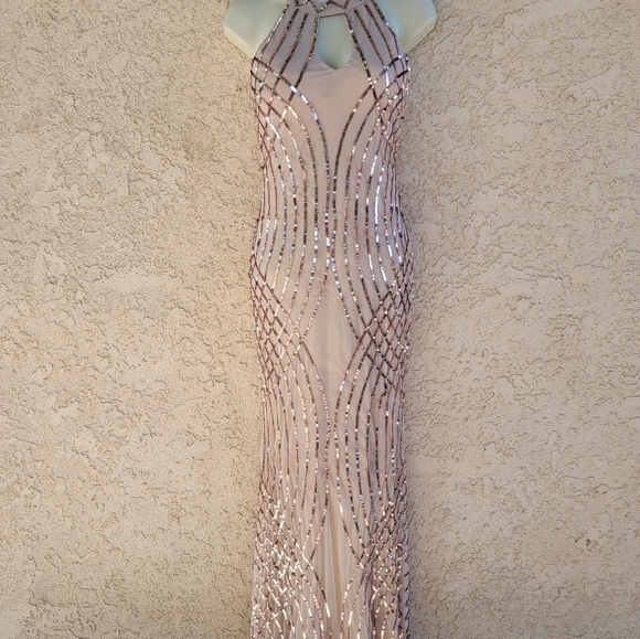 Women Rose gold Party Dress Size 2 - Picture 4 of 11